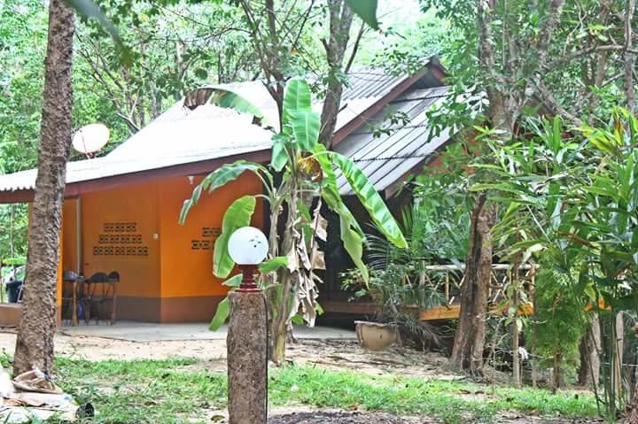 Готель Dugong Koh Sukorn Ko Sukon Номер фото